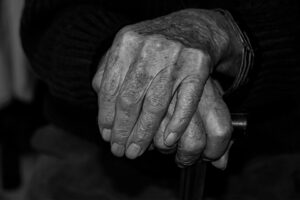 [203] manos de sabiduría Eva Bernadette Marín Sola