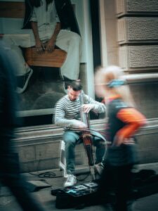 [387] Músico callejero Emilio Bonilla Cárdenas