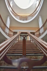 [442] La escalera Pedro Blancat Torres