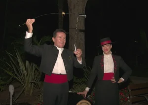 [037] Toma una copa Antonio Ayllón Martín