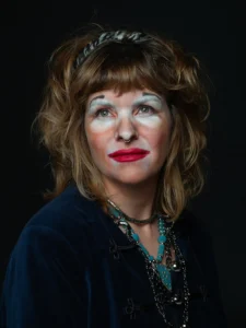 [082] Maquíllate, Maquíllate Manuela Barreno