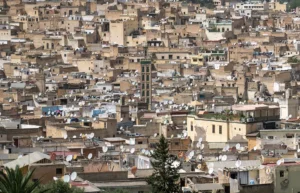 [195] La ciudad de las parabólicas Manuel Cañete Guerra