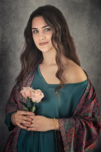 [325] La dama de las rosas Johanna Ther Cortes