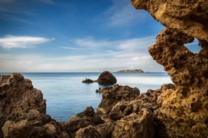 [354] Mirada a través de las rocas Gregoria García Soria