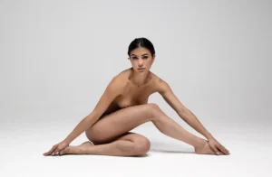 [038] Fani en triangulo Juan Gil Raga compressed