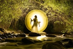 [105] Busca tu luz Carmen Dominguez Rosales compressed