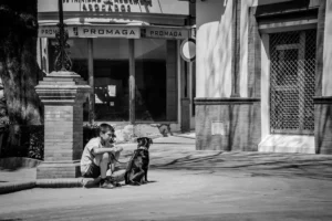 [327] El niño y el Perro Samuel Amador Jiménez compressed