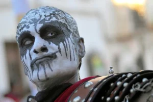 [372] Mirada Karlos Gracia