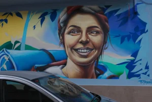 [423] Belleza urbana reflejada Alan McLINTOCK